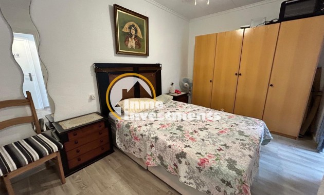 Resale - Bungalow - Torrevieja - El Chaparral