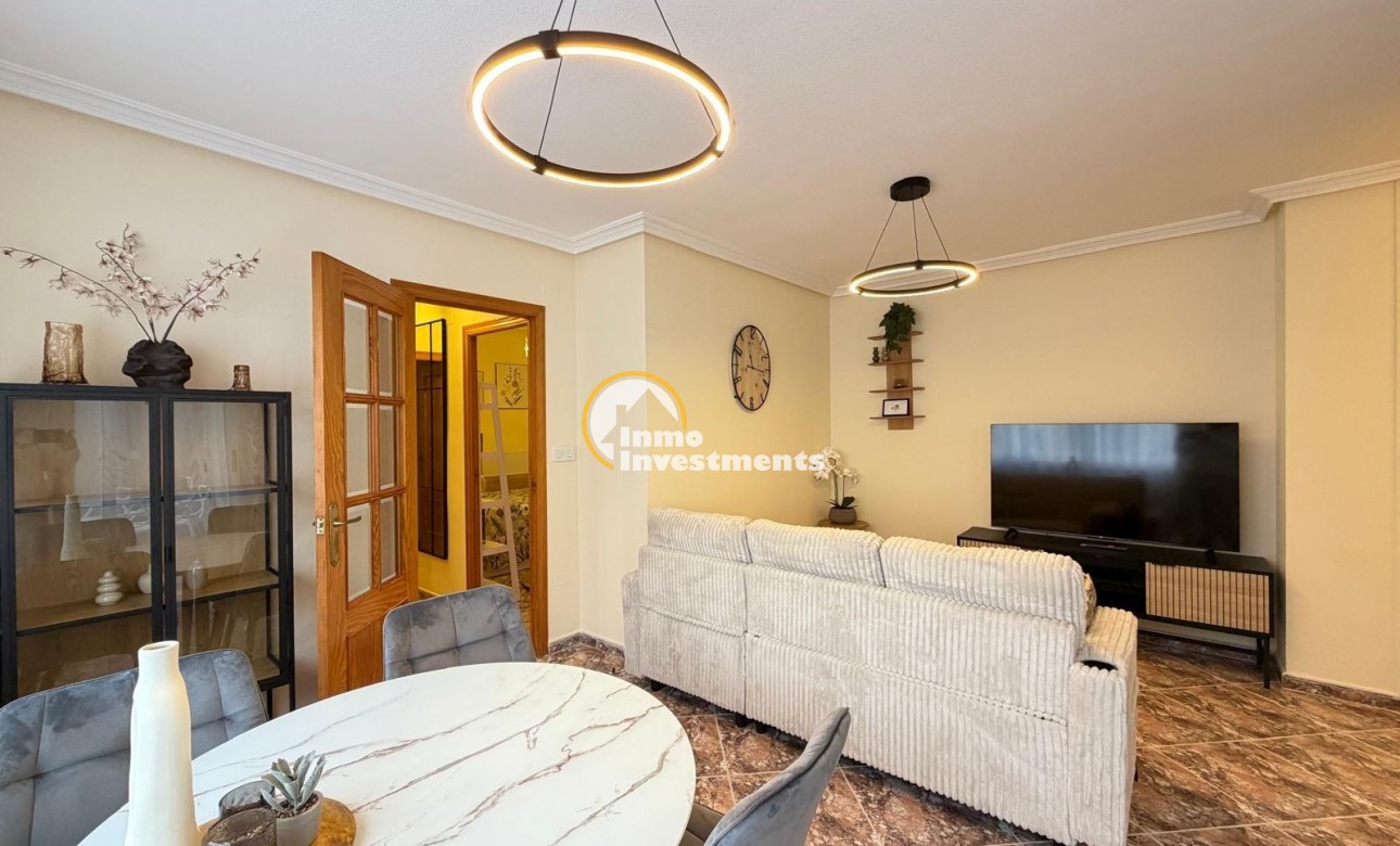 Resale - Apartment - Torrevieja - Playa de Los Locos