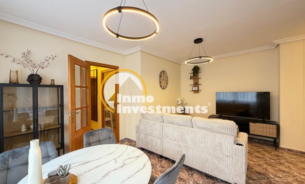 Resale - Apartment - Torrevieja - Playa de Los Locos