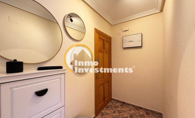 Resale - Apartment - Torrevieja - Playa de Los Locos