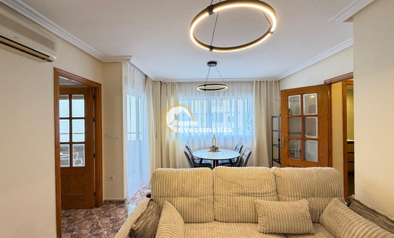 Resale - Apartment - Torrevieja - Playa de Los Locos