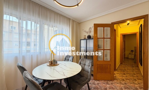 Resale - Apartment - Torrevieja - Playa de Los Locos