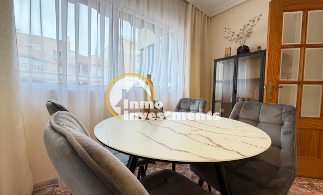 Resale - Apartment - Torrevieja - Playa de Los Locos