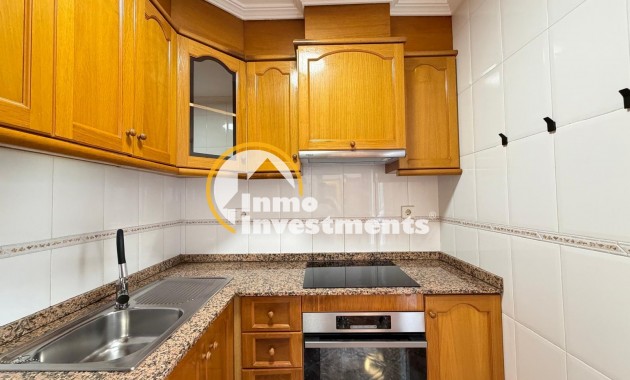 Resale - Apartment - Torrevieja - Playa de Los Locos
