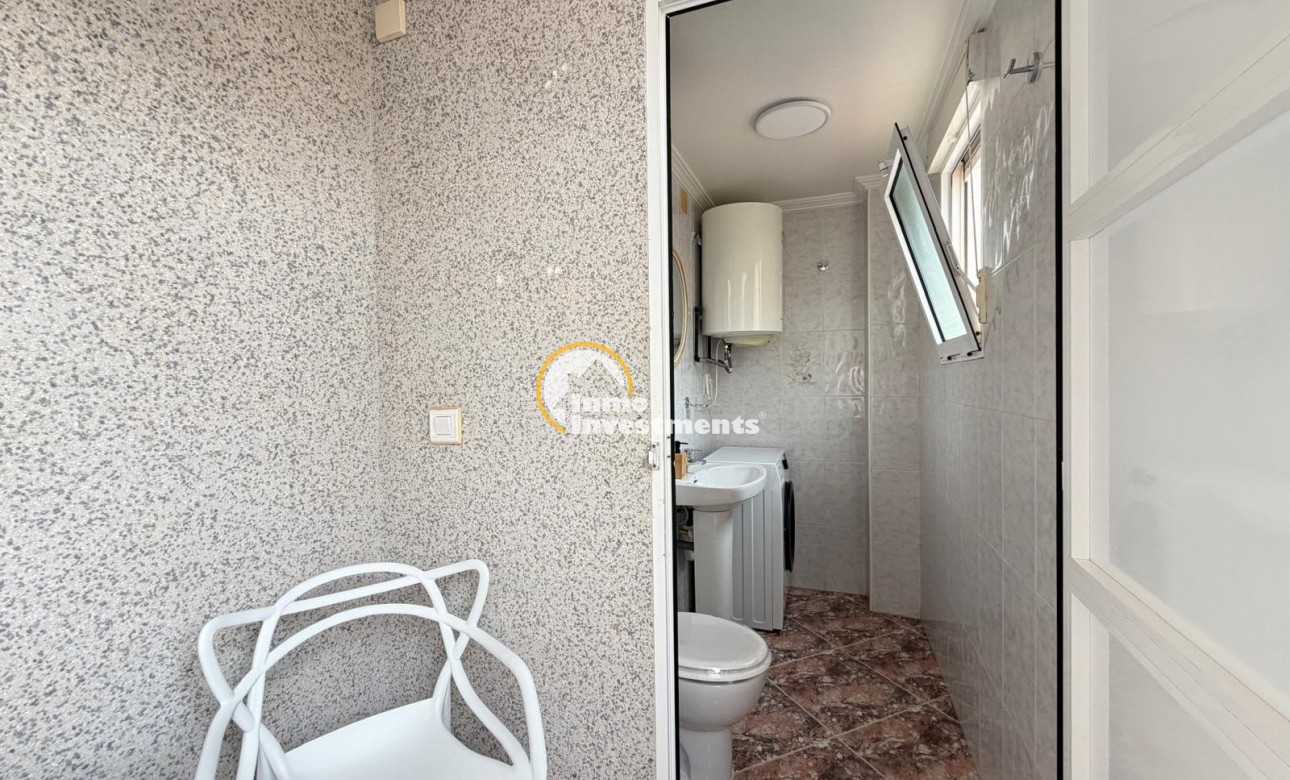 Resale - Apartment - Torrevieja - Playa de Los Locos