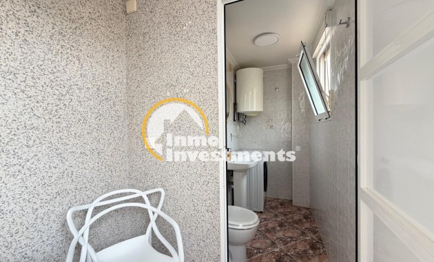 Resale - Apartment - Torrevieja - Playa de Los Locos