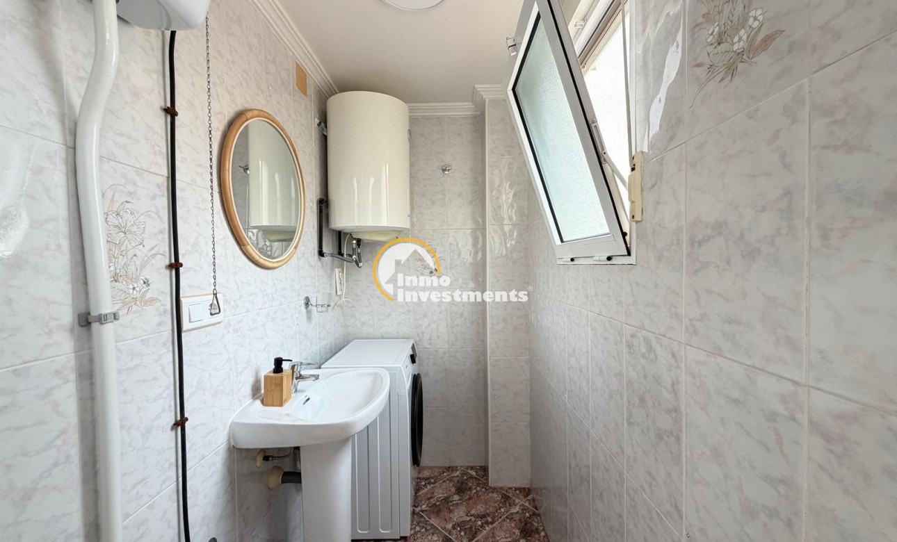 Resale - Apartment - Torrevieja - Playa de Los Locos