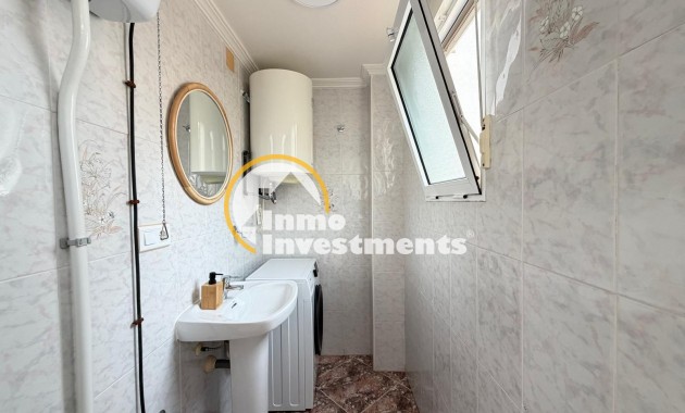 Resale - Apartment - Torrevieja - Playa de Los Locos