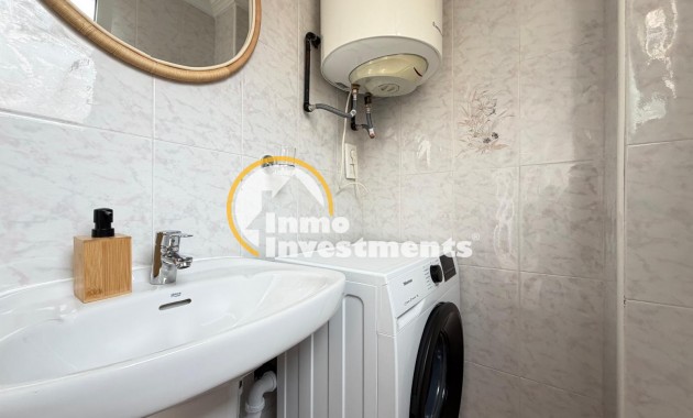 Resale - Apartment - Torrevieja - Playa de Los Locos