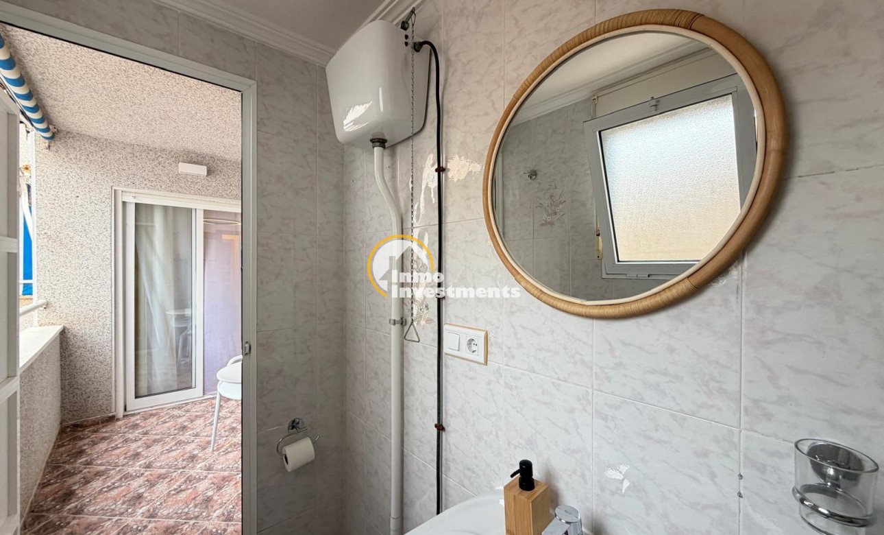 Resale - Apartment - Torrevieja - Playa de Los Locos