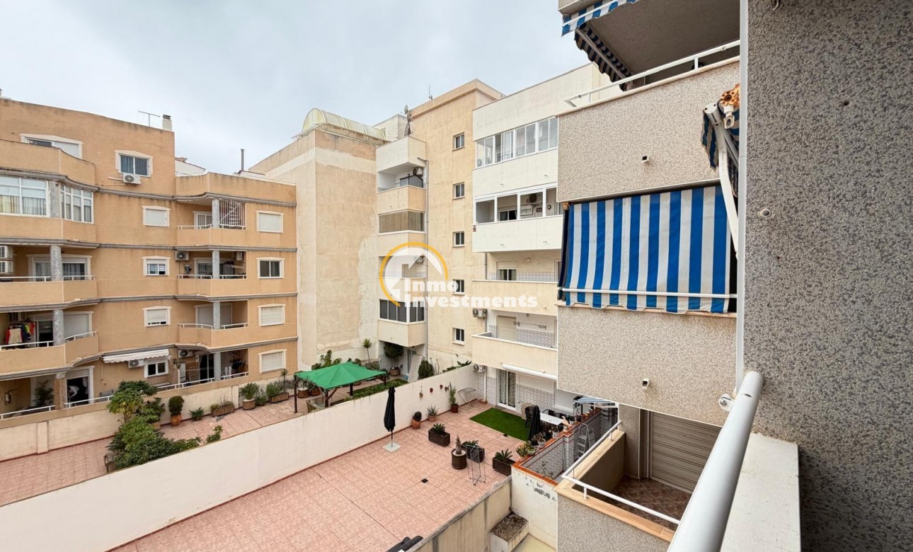 Resale - Apartment - Torrevieja - Playa de Los Locos