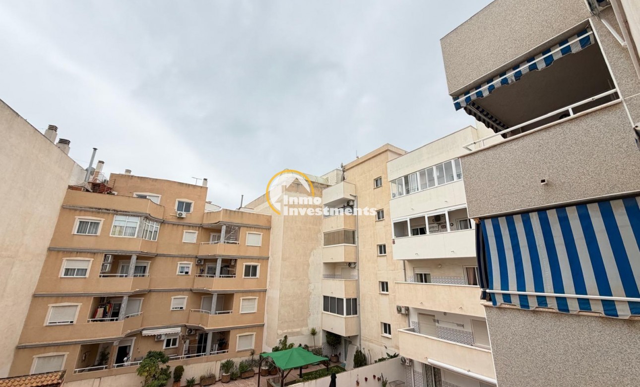 Resale - Apartment - Torrevieja - Playa de Los Locos
