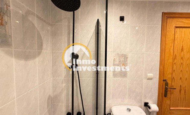 Resale - Apartment - Torrevieja - Playa de Los Locos