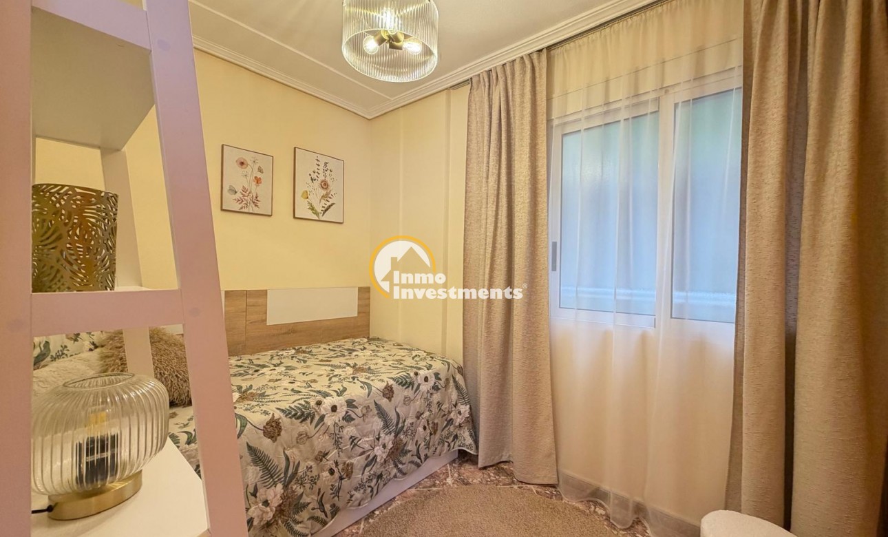 Resale - Apartment - Torrevieja - Playa de Los Locos