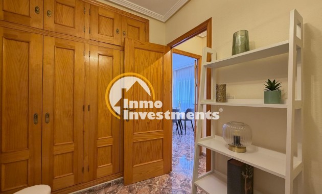 Resale - Apartment - Torrevieja - Playa de Los Locos