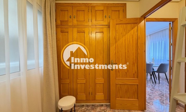 Resale - Apartment - Torrevieja - Playa de Los Locos