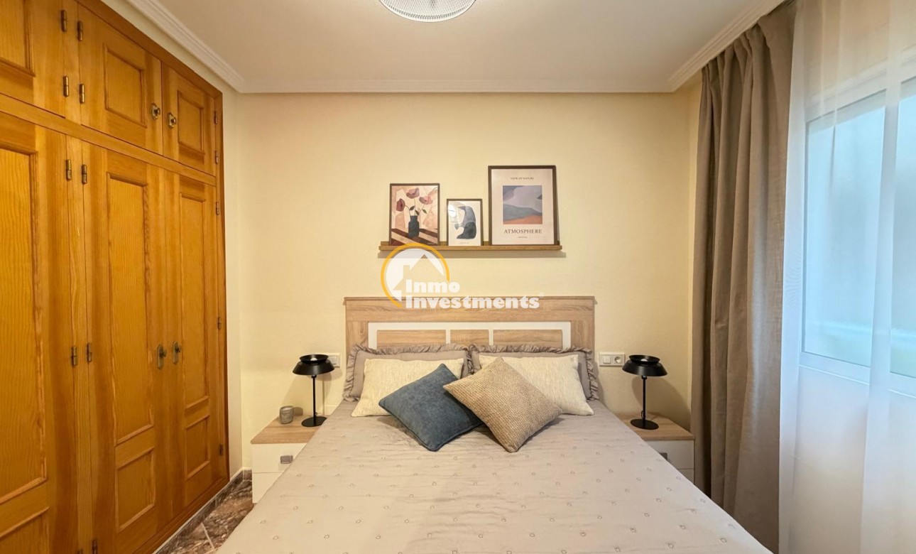 Resale - Apartment - Torrevieja - Playa de Los Locos