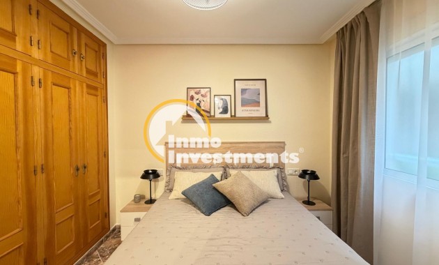 Resale - Apartment - Torrevieja - Playa de Los Locos