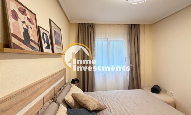 Resale - Apartment - Torrevieja - Playa de Los Locos