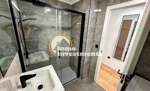 Reventa - Apartamento - Torrevieja - Playa del Cura