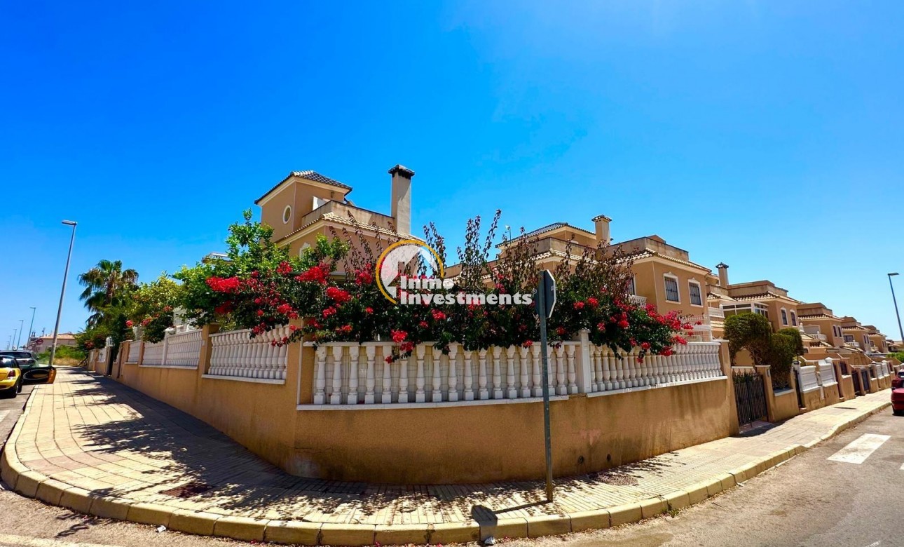 Reventa - Chalet independiente - Orihuela Costa - La Regia