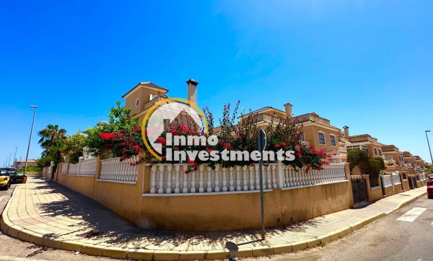 Reventa - Chalet independiente - Orihuela Costa - La Regia