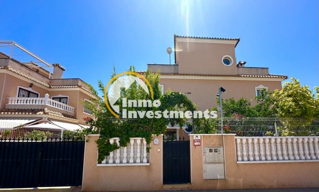 Reventa - Chalet independiente - Orihuela Costa - La Regia