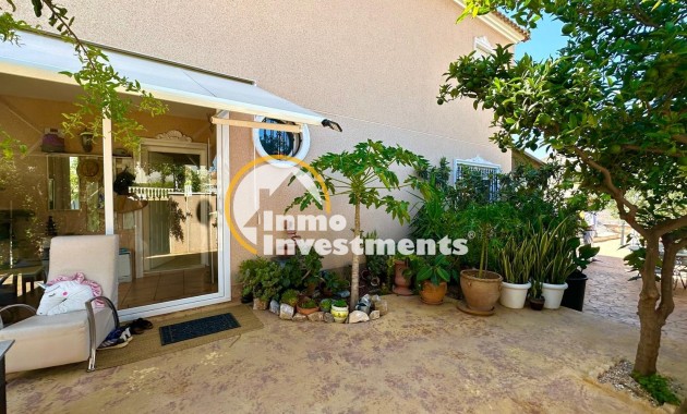 Reventa - Chalet independiente - Orihuela Costa - La Regia