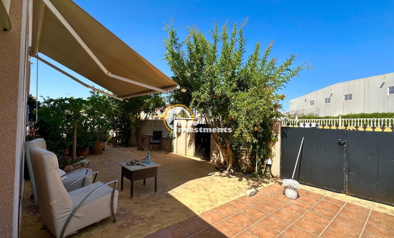 Reventa - Chalet independiente - Orihuela Costa - La Regia