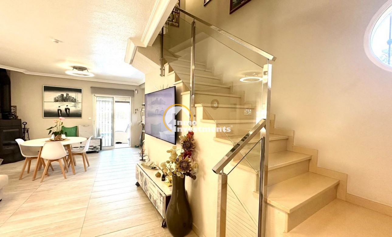 Reventa - Chalet independiente - Orihuela Costa - La Regia