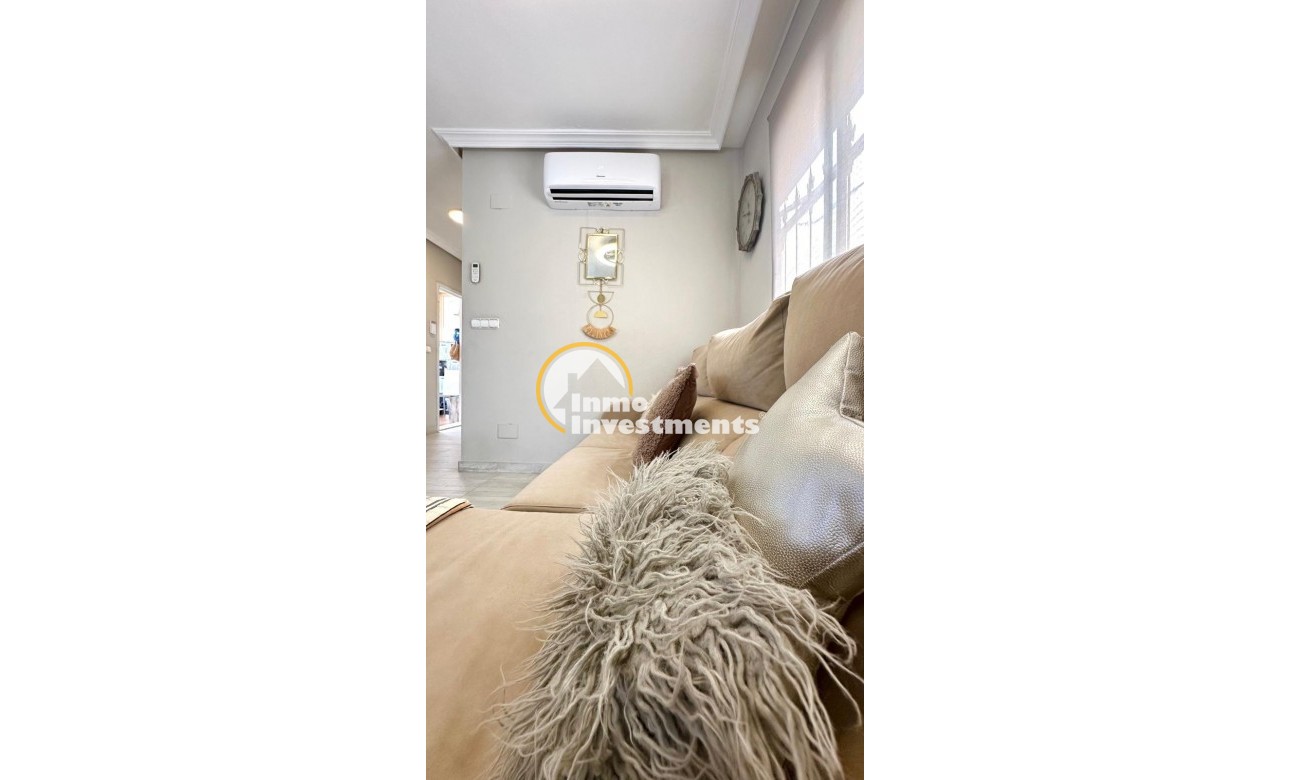 Reventa - Chalet independiente - Orihuela Costa - La Regia