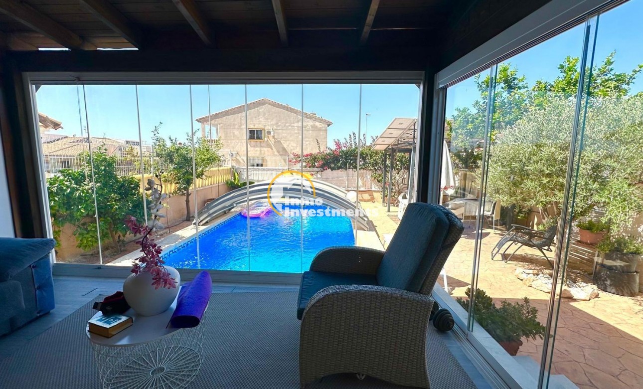 Reventa - Chalet independiente - Orihuela Costa - La Regia