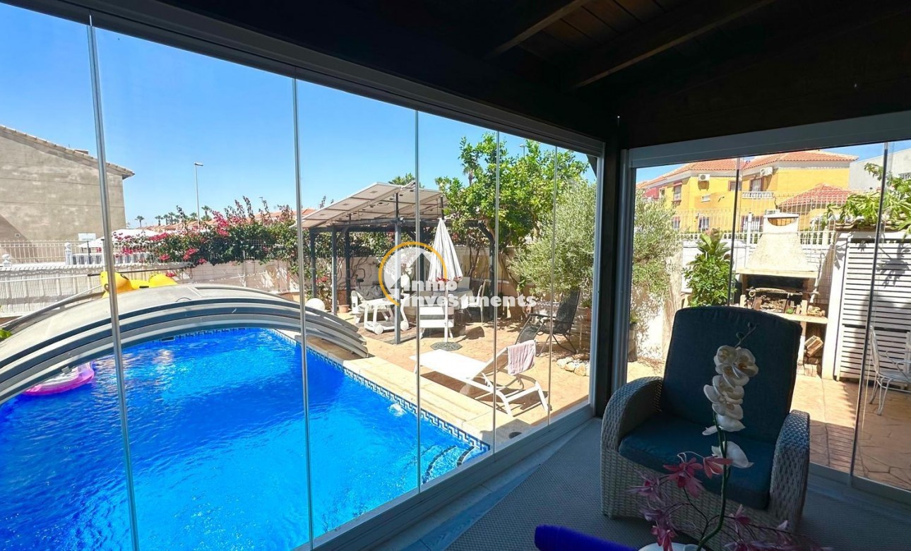 Reventa - Chalet independiente - Orihuela Costa - La Regia