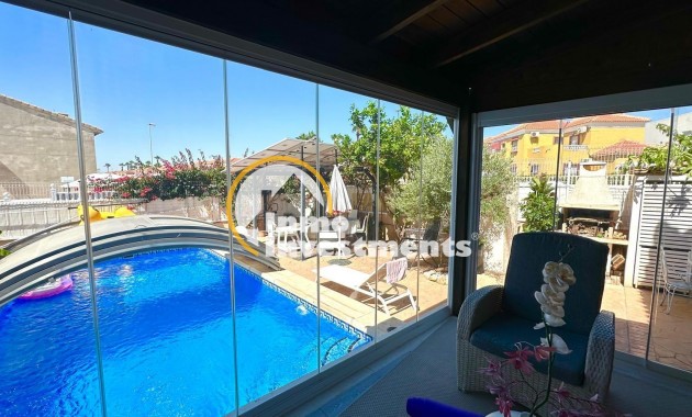 Reventa - Chalet independiente - Orihuela Costa - La Regia