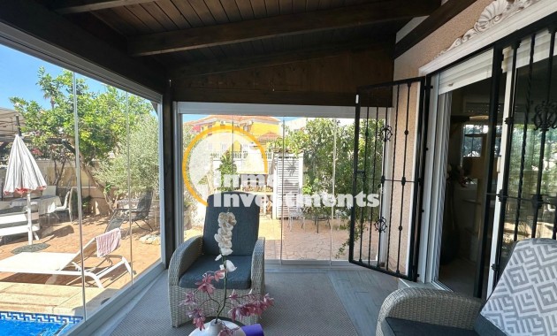 Reventa - Chalet independiente - Orihuela Costa - La Regia