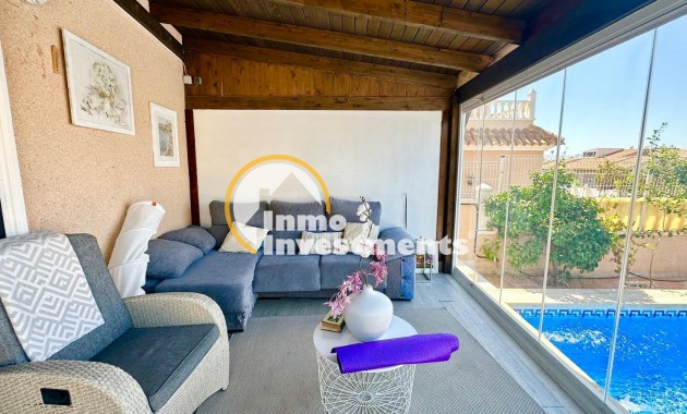 Reventa - Chalet independiente - Orihuela Costa - La Regia