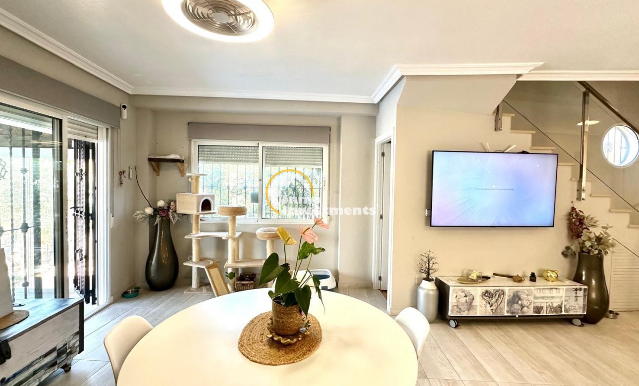 Reventa - Chalet independiente - Orihuela Costa - La Regia