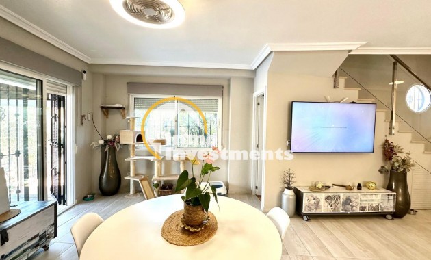 Reventa - Chalet independiente - Orihuela Costa - La Regia