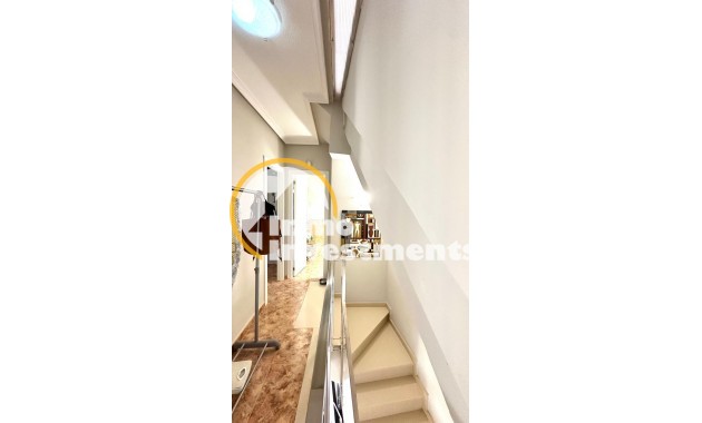 Reventa - Chalet independiente - Orihuela Costa - La Regia