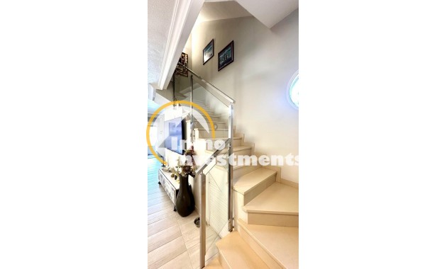 Reventa - Chalet independiente - Orihuela Costa - La Regia