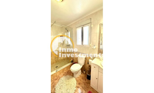 Reventa - Chalet independiente - Orihuela Costa - La Regia