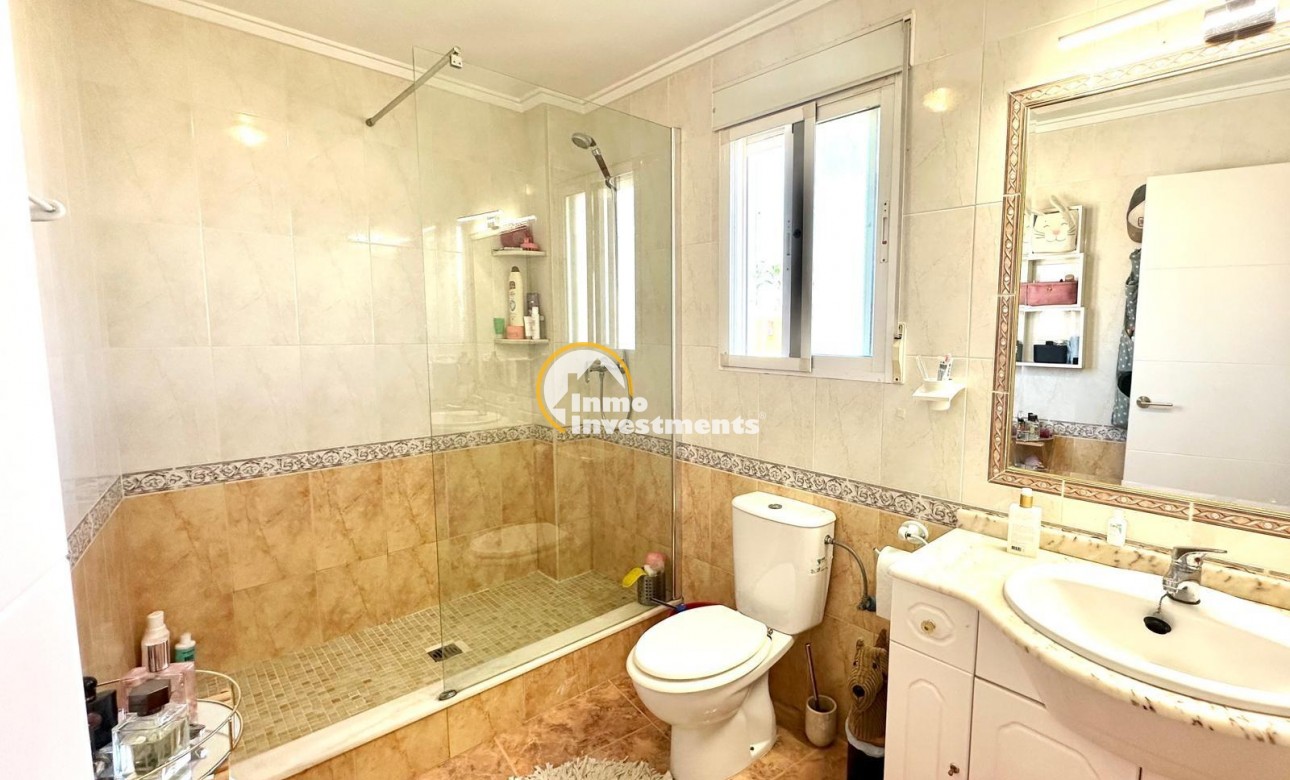 Reventa - Chalet independiente - Orihuela Costa - La Regia