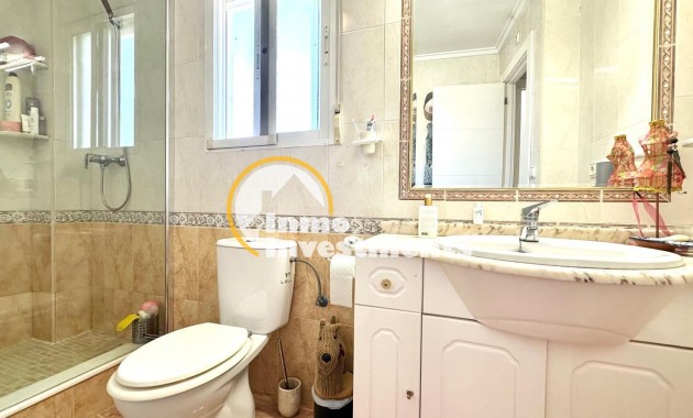 Reventa - Chalet independiente - Orihuela Costa - La Regia