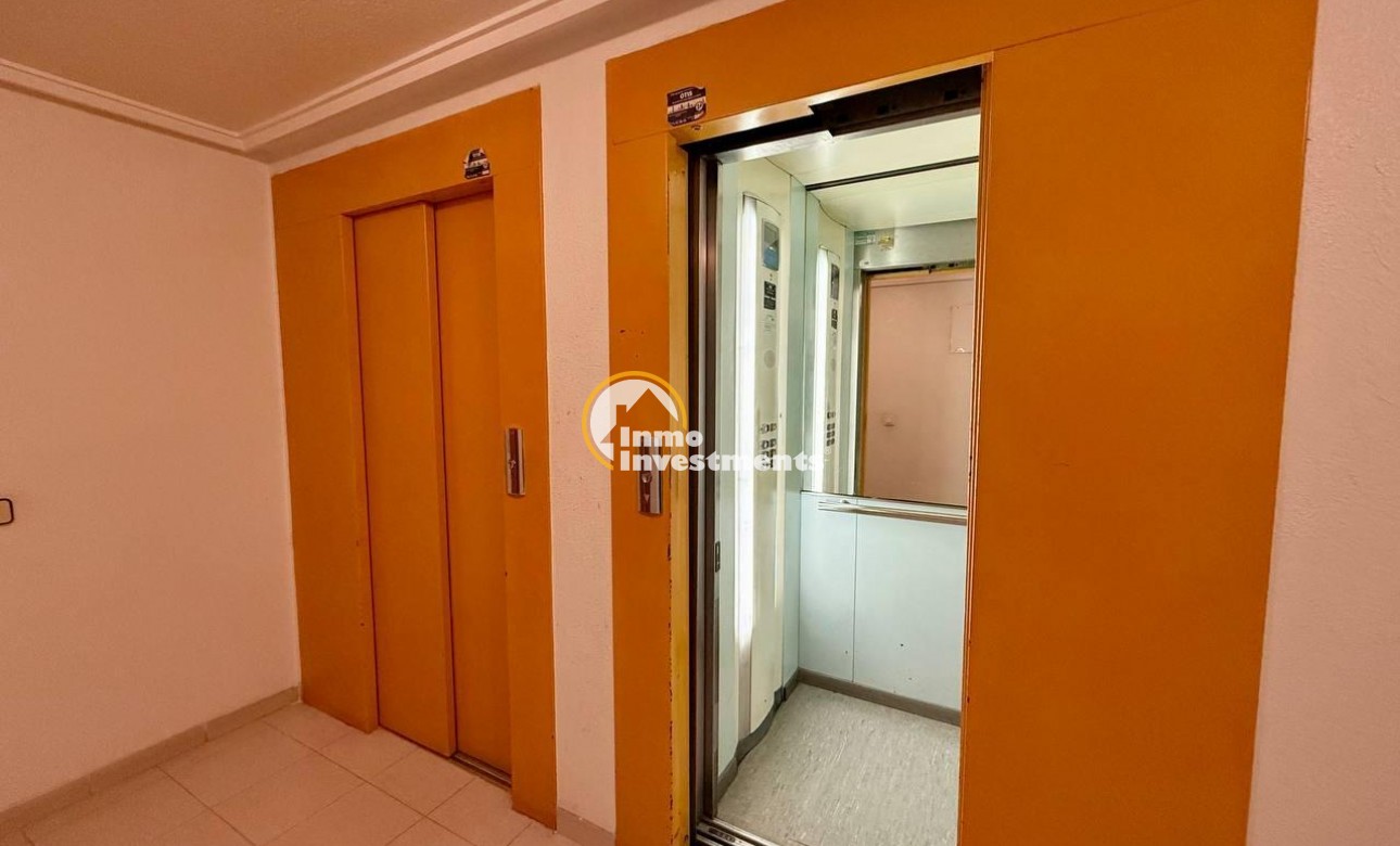 Reventa - Apartamento - Torrevieja - Acequion