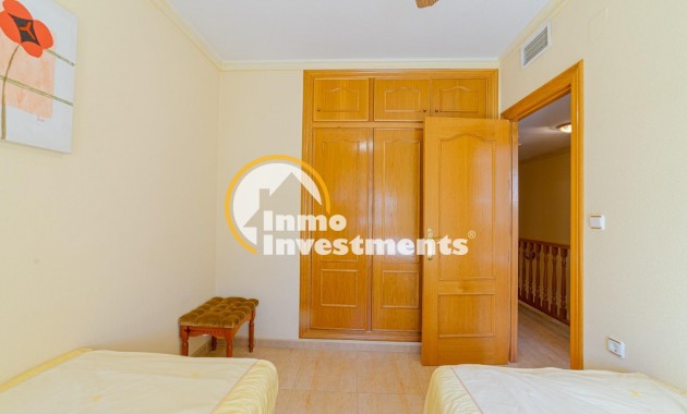 Reventa - Chalet adosado - Torrevieja - Punta Prima