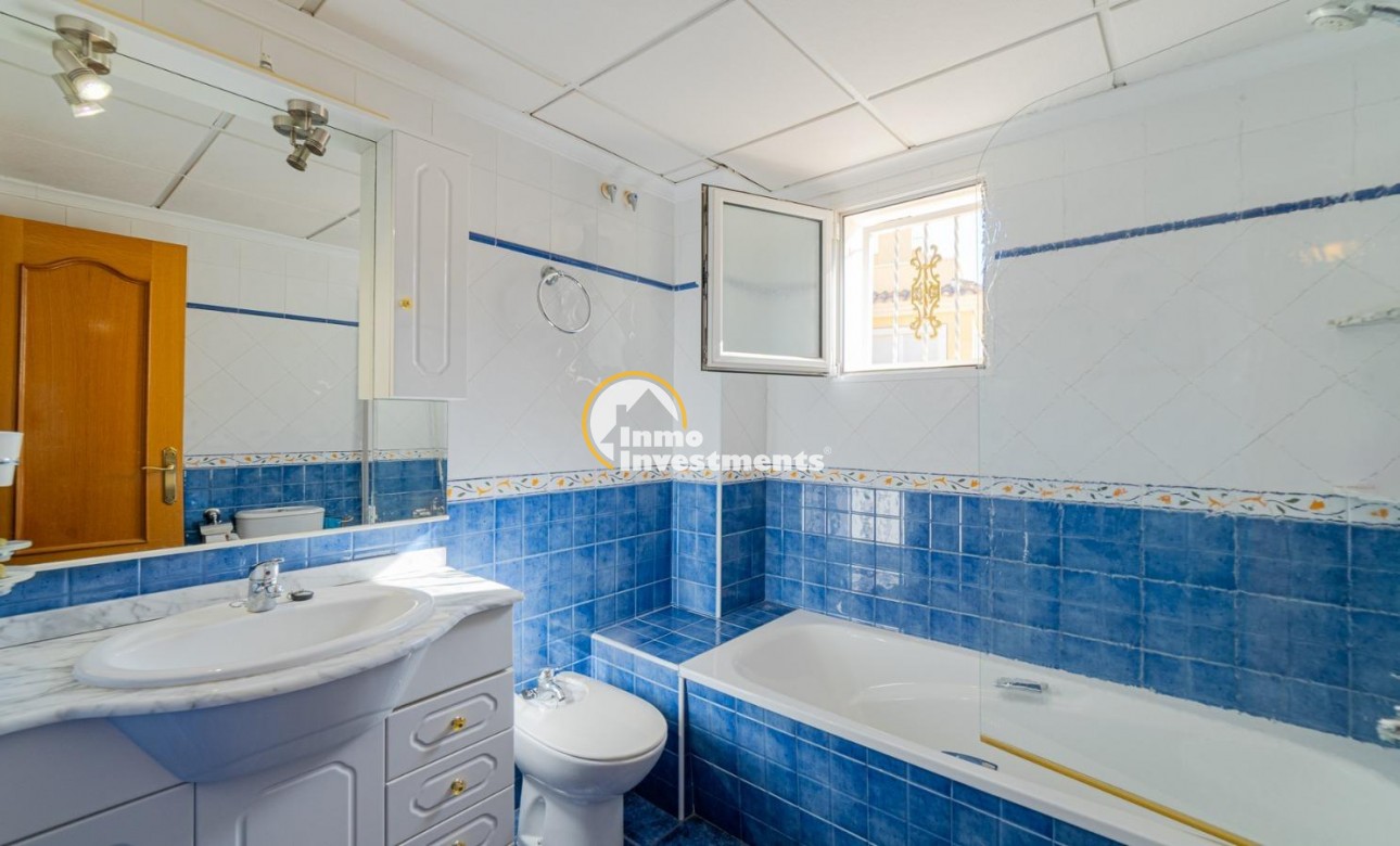 Reventa - Chalet adosado - Torrevieja - Punta Prima