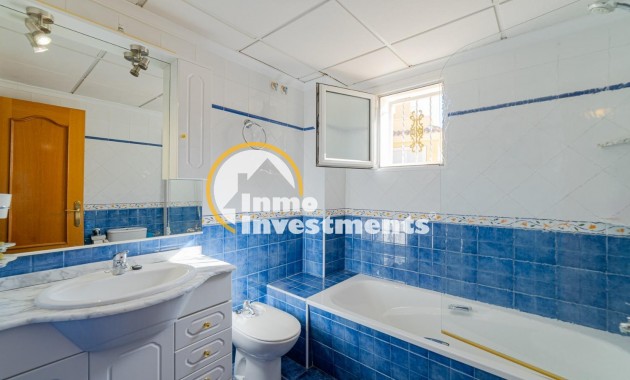 Reventa - Chalet adosado - Torrevieja - Punta Prima