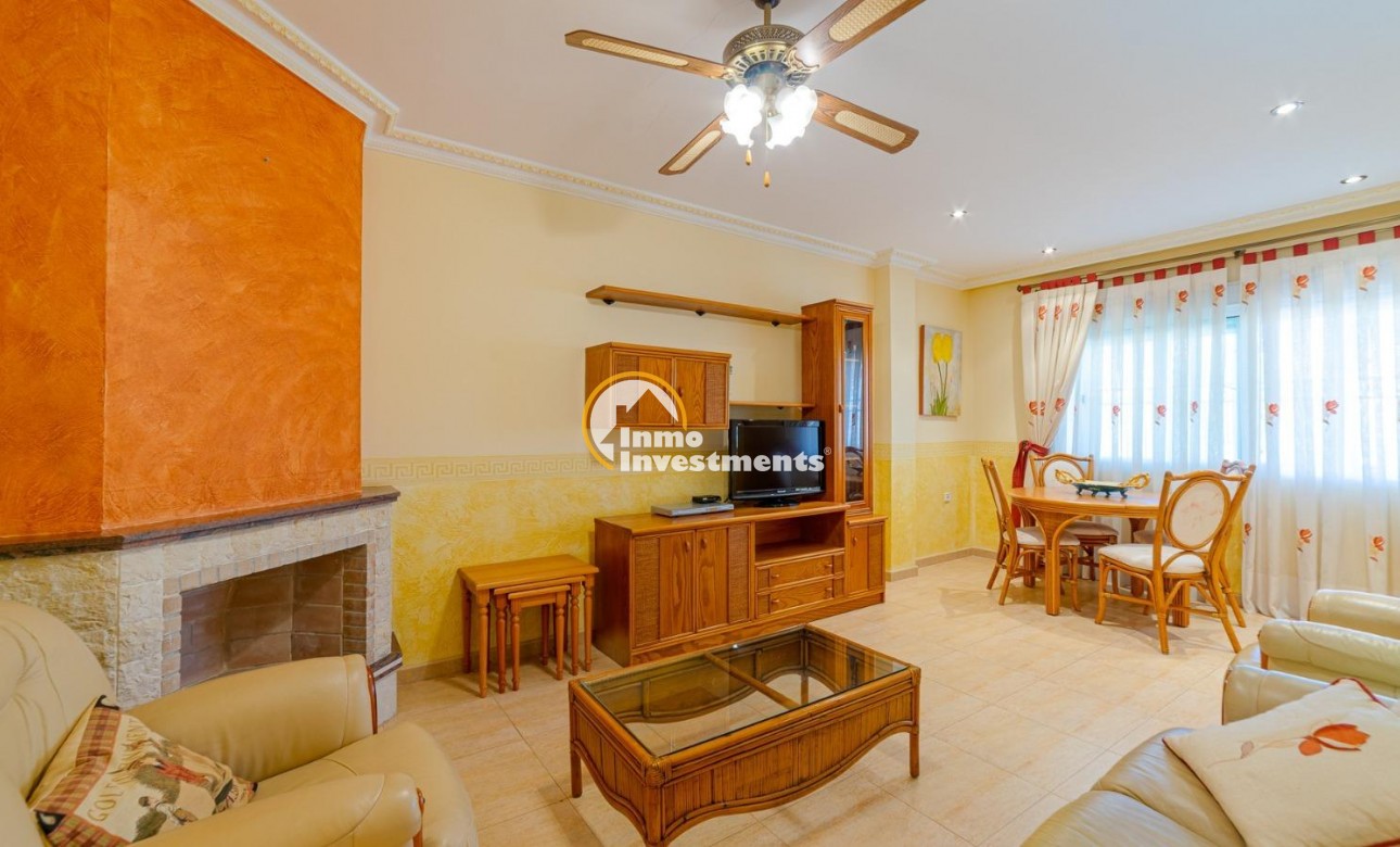 Reventa - Chalet adosado - Torrevieja - Punta Prima