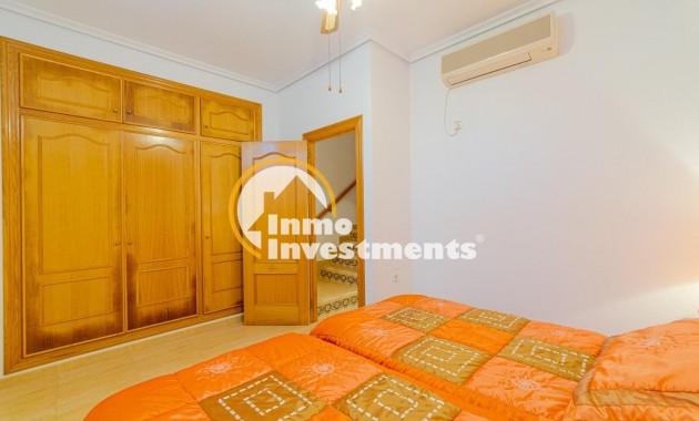 Reventa - Chalet adosado - Torrevieja - Punta Prima