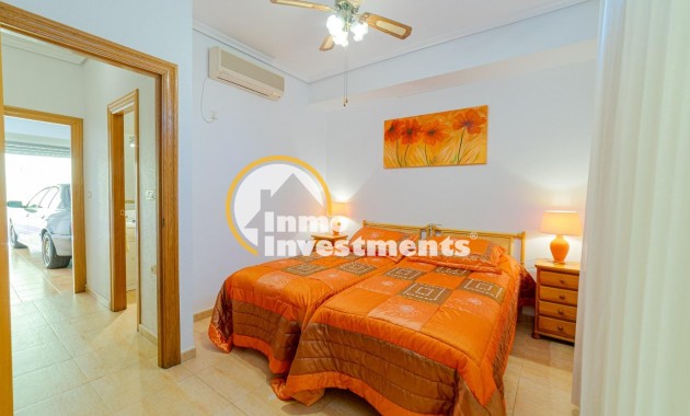 Reventa - Chalet adosado - Torrevieja - Punta Prima